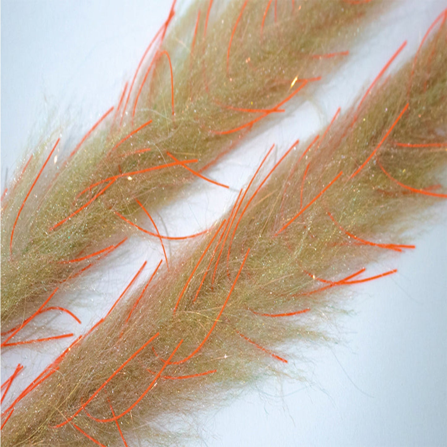 Lively Leg Streamer Brush 3" - Sale