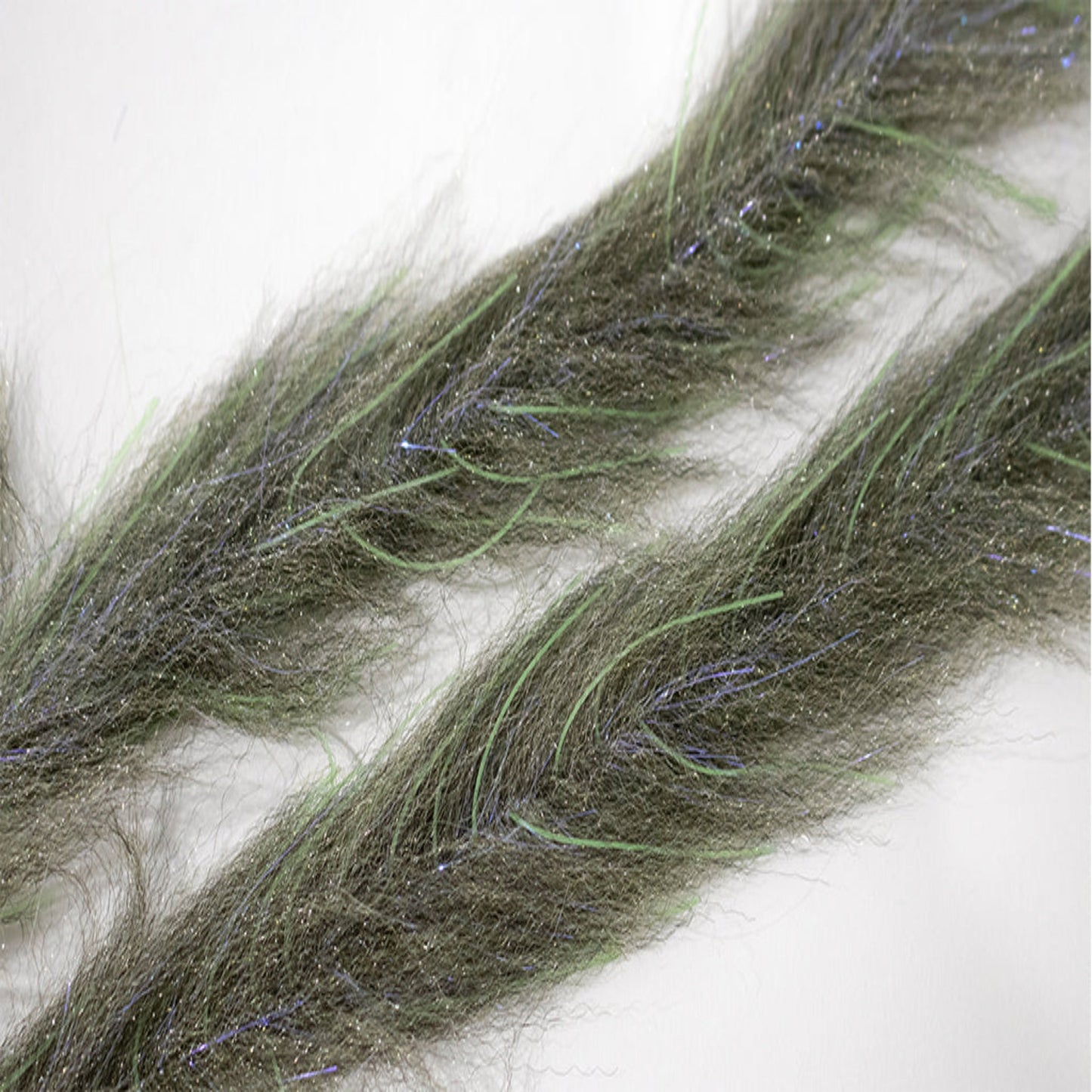 Lively Leg Streamer Brush 3" - Sale