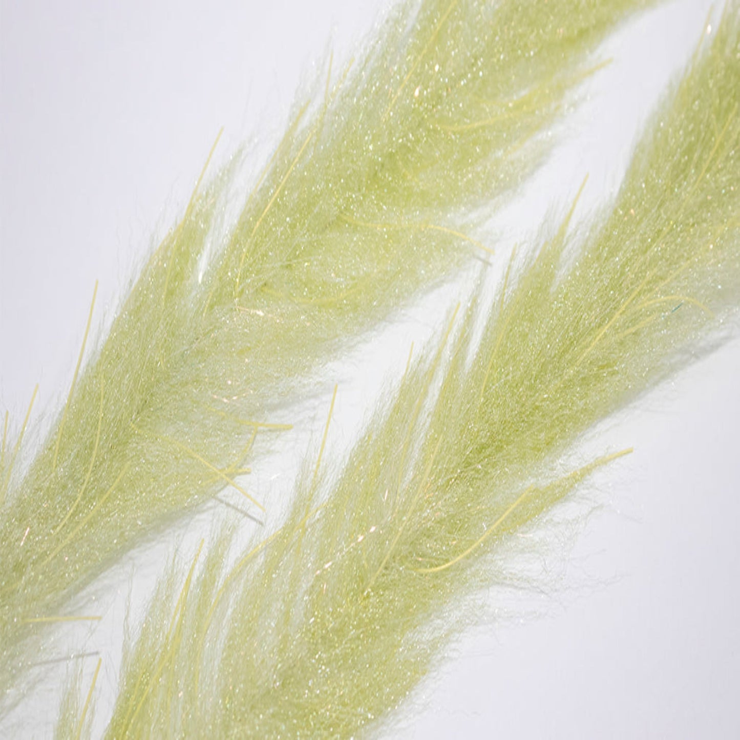 Lively Leg Streamer Brush 2"